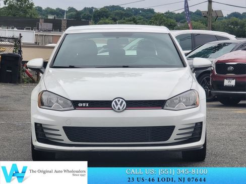 Used 2017 Volkswagen GTI Sport FWD image 2