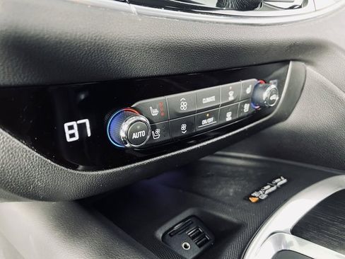 Used 2021 Buick Enclave Avenir image 31