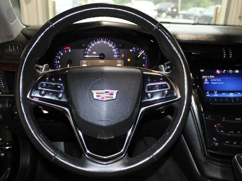 Used 2015 Cadillac CTS Luxury RWD image 11
