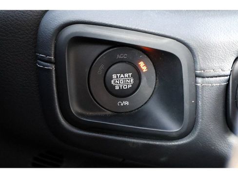 Used 2024 Jeep Wrangler Unlimited Sahara w/ Technology Group AWD/4WD image 9