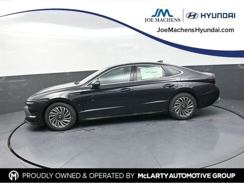 New 2026 Hyundai Sonata SEL FWD image 1