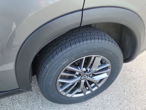 Used 2023 Nissan Rogue S image 10