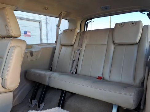 Used 2014 Ford Expedition EL XLT w/ Equipment Group 202A image 13