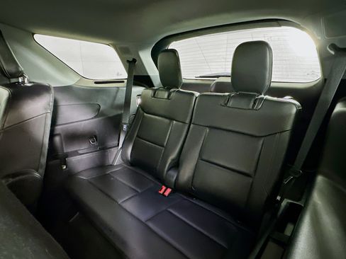 Used 2022 Ford Explorer Limited image 29
