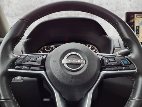 Used 2023 Nissan Altima 2.5 SV w/ SV Premium Package image 23