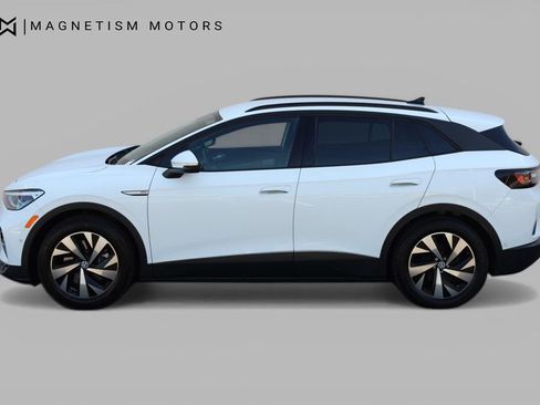 Used 2023 Volkswagen ID.4 Pro image 2