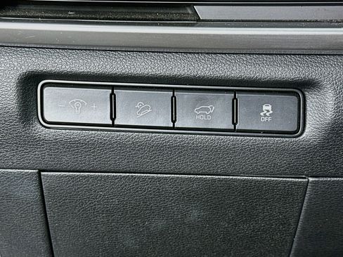 Used 2025 Kia Telluride S AWD/4WD image 17