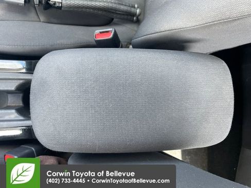 Used 2020 Toyota Corolla LE FWD image 15