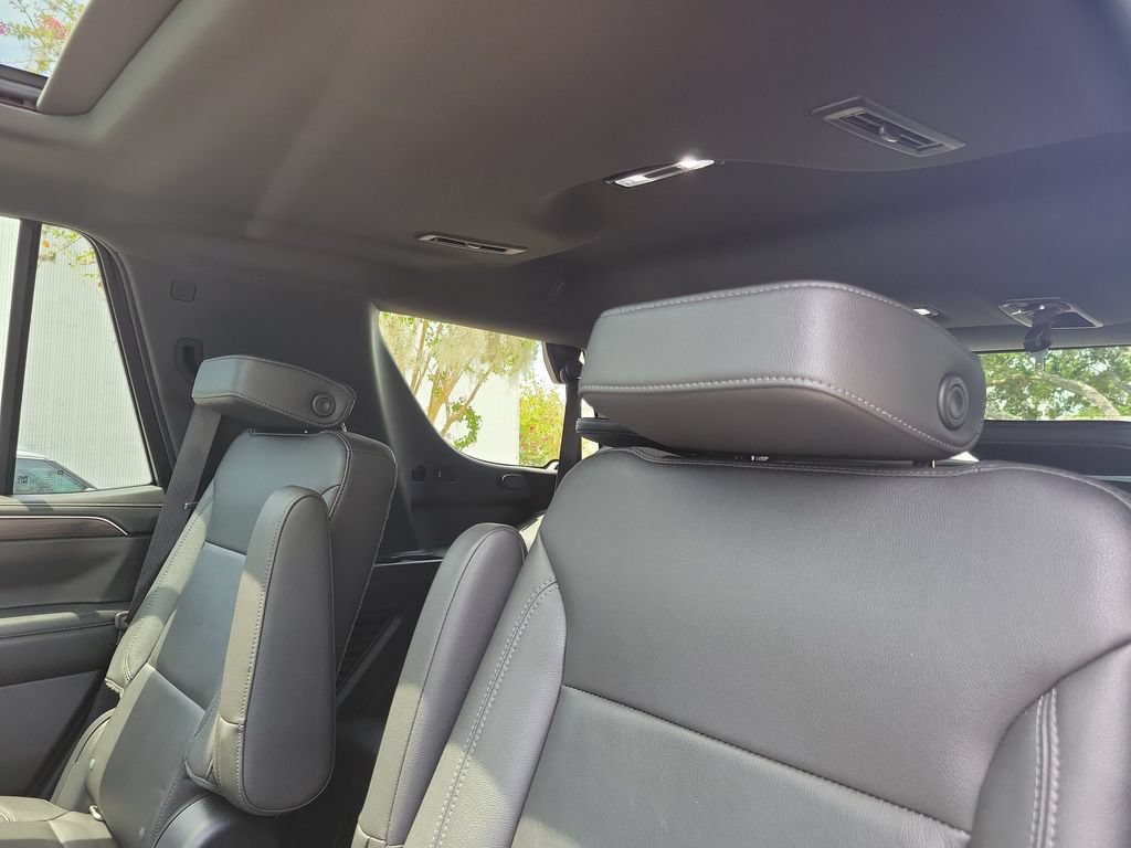 Used 2022 Chevrolet Tahoe Z71 AWD/4WD image 15