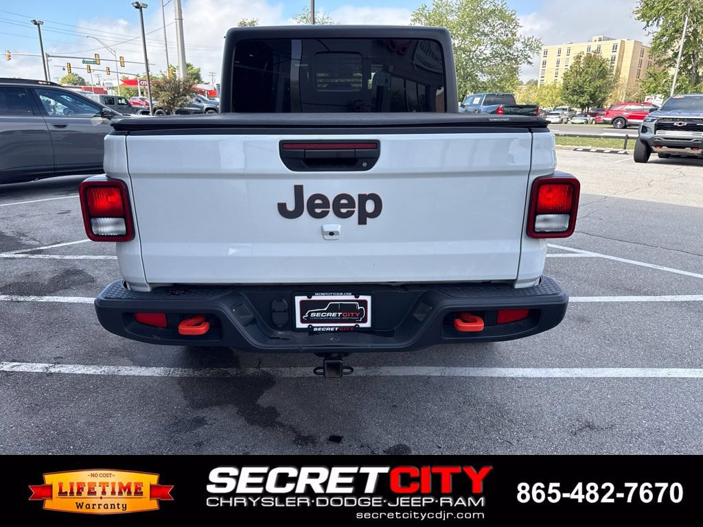 Used 2023 Jeep Gladiator Mojave w/ Cold Weather Group AWD/4WD image 6