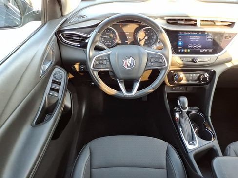 Used 2023 Buick Encore GX Preferred w/ Cold Weather Comfort Package FWD image 17