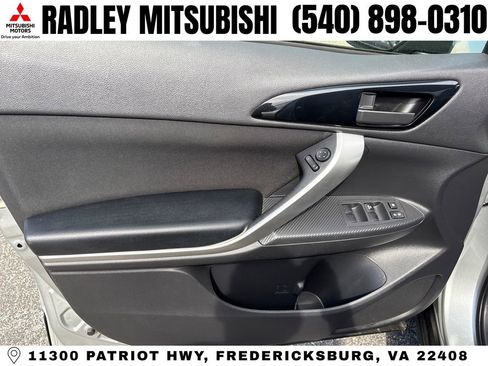 Used 2022 Mitsubishi Eclipse Cross ES AWD/4WD image 5