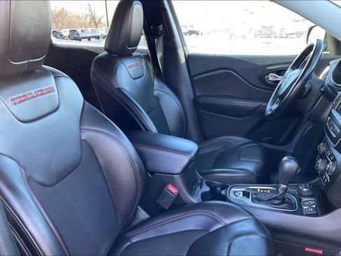 Used 2021 Jeep Cherokee Trailhawk w/ Trailer Tow Group image 7