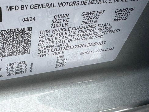 Used 2024 GMC Sierra 1500 SLT w/ SLT Premium Plus Package image 28