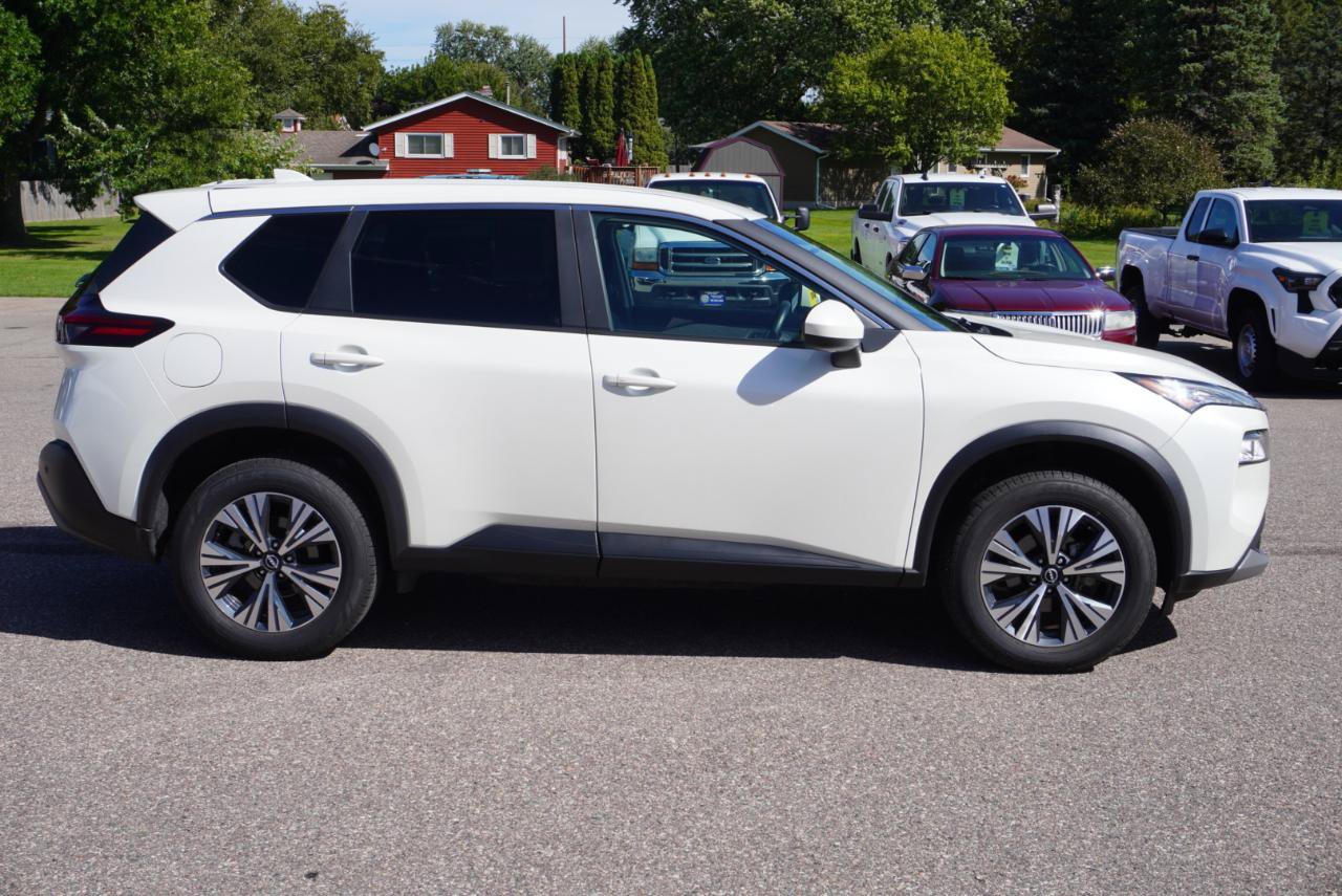Used 2023 Nissan Rogue SV AWD/4WD image 6