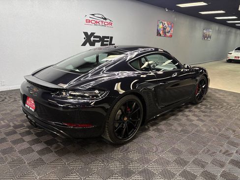 Used 2018 Porsche 718 Cayman GTS image 15