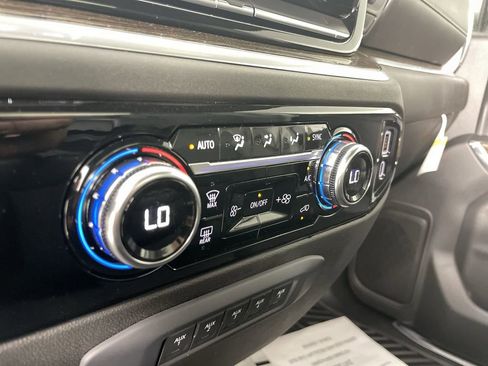 New 2024 GMC Sierra 2500 SLE w/ SLE Convenience Package AWD/4WD image 18