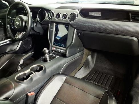 Used 2016 Ford Mustang GT w/ GT Performance Package RWD image 13