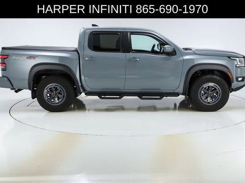 Used 2025 Nissan Frontier PRO-4X image 11