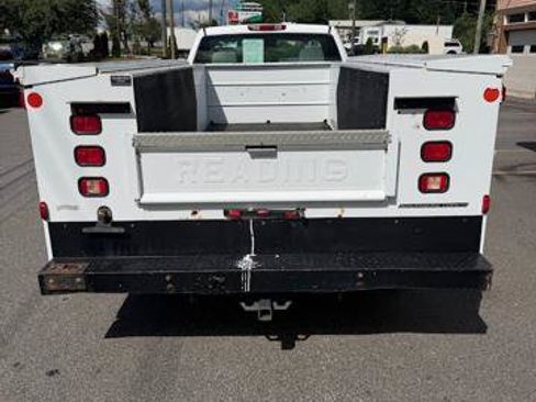 Used 2007 Chevrolet Silverado 3500 W/T RWD image 4