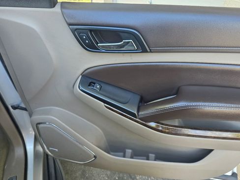 Used 2015 Chevrolet Tahoe LT image 28