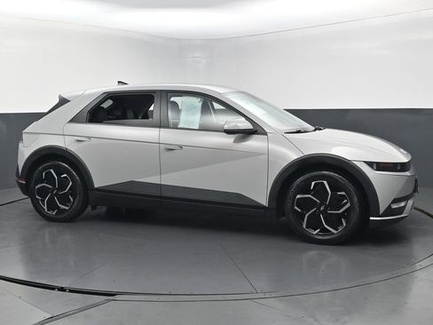 Used 2024 Hyundai Ioniq 5 SE RWD image 6