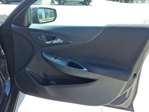 Used 2023 Chevrolet Malibu LT image 7