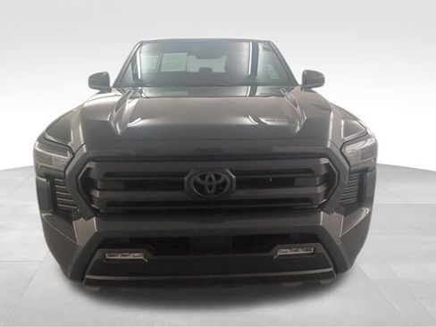 Used 2024 Toyota Tacoma SR5 RWD image 2