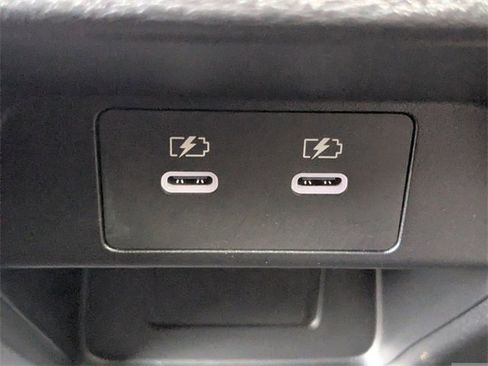 Used 2025 Mitsubishi Outlander SEL image 20