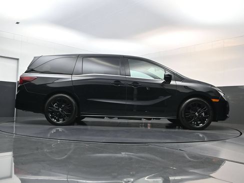 Used 2025 Honda Odyssey Sport-L image 24