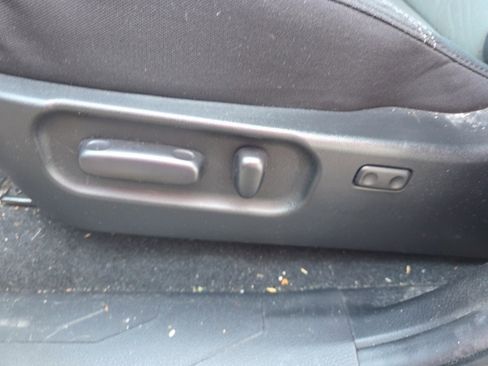 Used 2022 Toyota Tacoma TRD Off-Road image 18