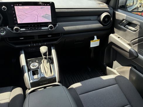 New 2026 Chevrolet Colorado W/T AWD/4WD image 19