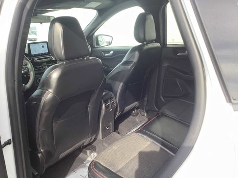 Used 2023 Ford Escape ST-Line image 12