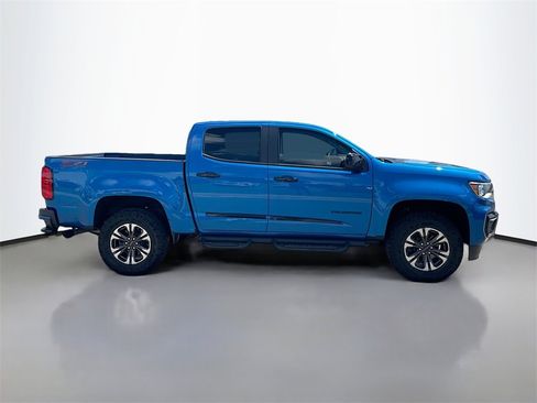 Used 2022 Chevrolet Colorado Z71 w/ Safety Package image 8