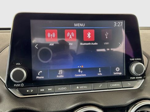 Used 2020 Nissan Sentra SV FWD image 18