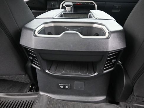 Used 2024 Toyota Tundra SR5 RWD image 10