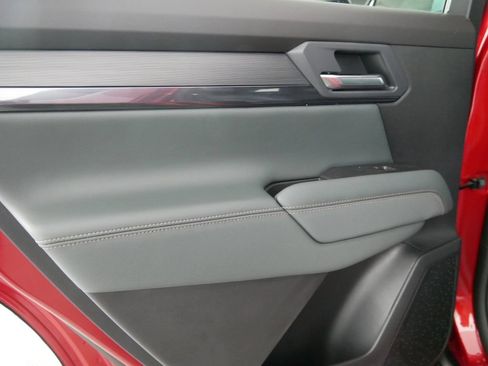 New 2026 GMC Terrain AT4 w/ Convenience Package III AWD/4WD image 17