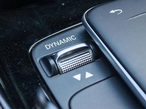 Used 2021 Mercedes-Benz GLA 250 4MATIC image 32