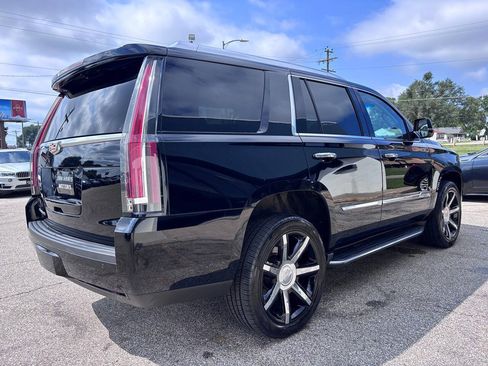 Used 2015 Cadillac Escalade Premium AWD/4WD image 8