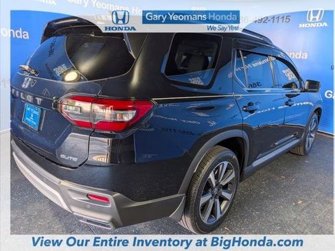 Used 2023 Honda Pilot Elite image 7