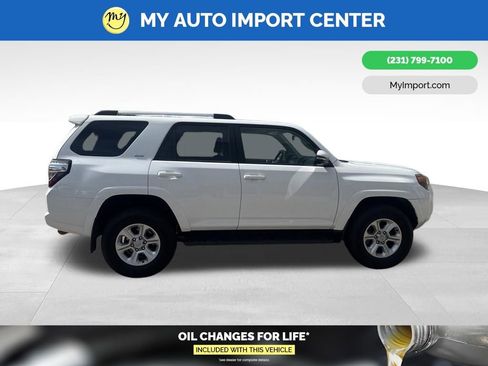 Used 2024 Toyota 4Runner SR5 Premium AWD/4WD image 8