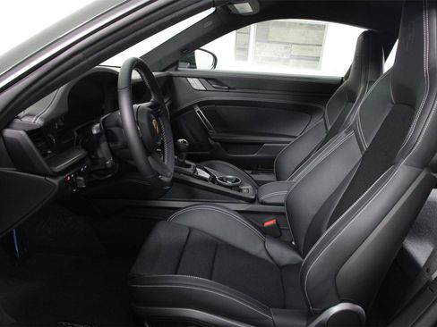 New 2026 Porsche 911 GT3 image 5