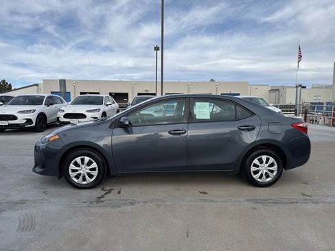 Used 2018 Toyota Corolla L image 5