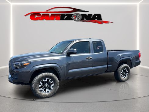 Used 2017 Toyota Tacoma SR RWD image 11