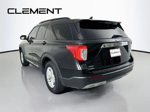 Certified 2022 Ford Explorer XLT w/ Equipment Group 202A AWD/4WD image 10