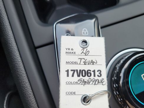 New 2026 Volkswagen Tiguan SE R-Line image 33