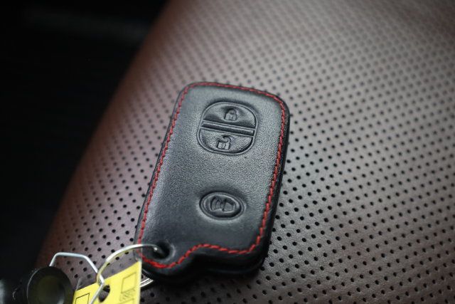 Used 2018 Toyota 4Runner Limited w/ Convenience Package AWD/4WD image 27