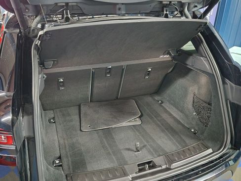 Used 2020 Land Rover Range Rover Evoque SE image 58