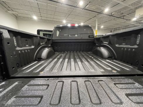 Used 2015 Ford F150 Platinum w/ Equipment Group 701A Luxury image 12