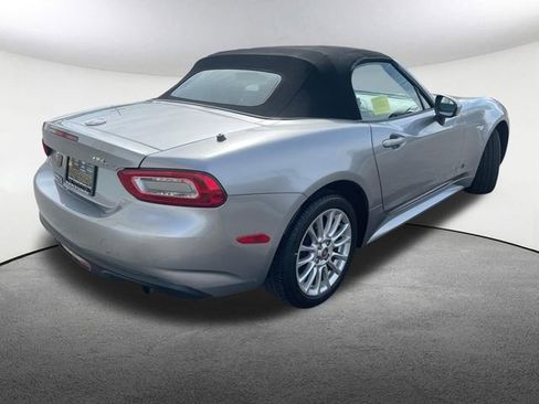 Used 2017 FIAT 124 Spider Classica RWD image 14